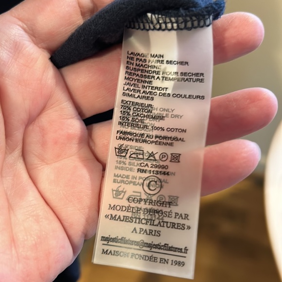 Sleeveless navy Majestic turtleneck - Picture 5 of 6